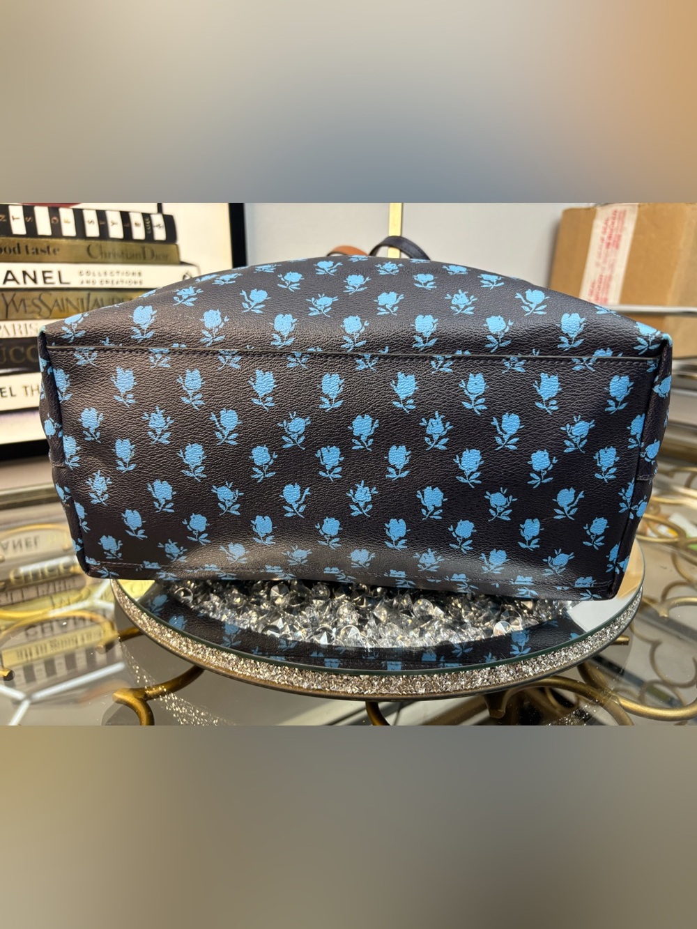 Coach 2016 City Zip Tote in the Badlands Floral print EUC - Picture 10 of 14